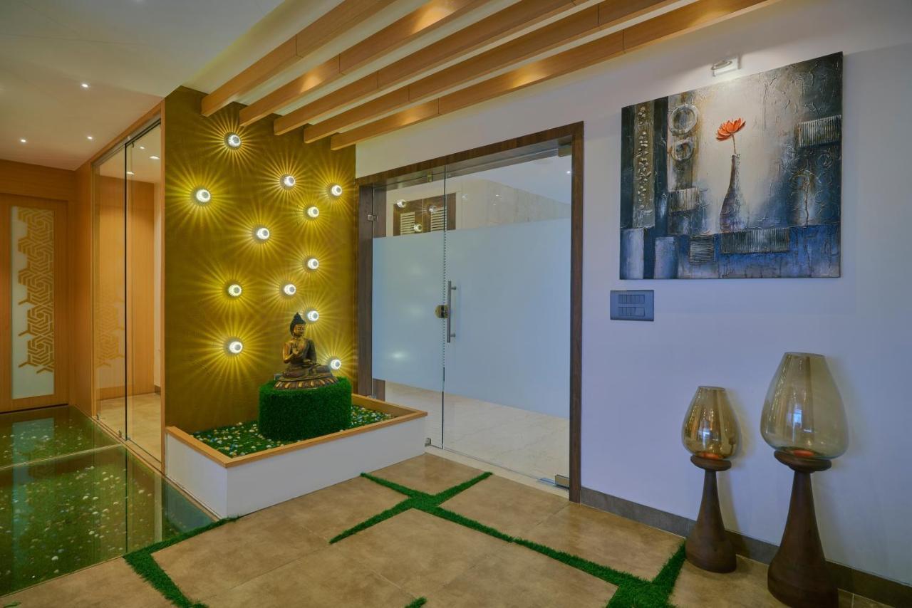 บลู เฟทเทอร์ โฮเต็ล แอนด์ สปา Hotel อุเดเปอร์ ภายนอก รูปภาพ